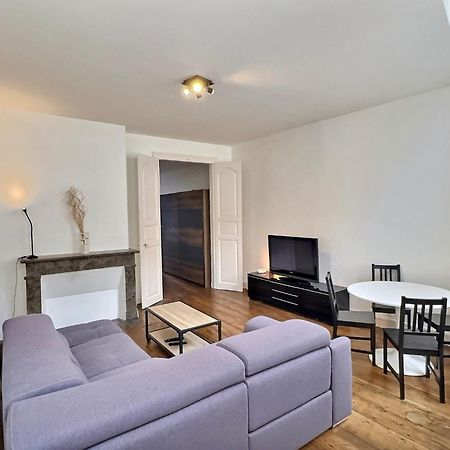 Wonderhost, Superbes Volumes Et Charme De L'Ancien Appartement Pau Buitenkant foto