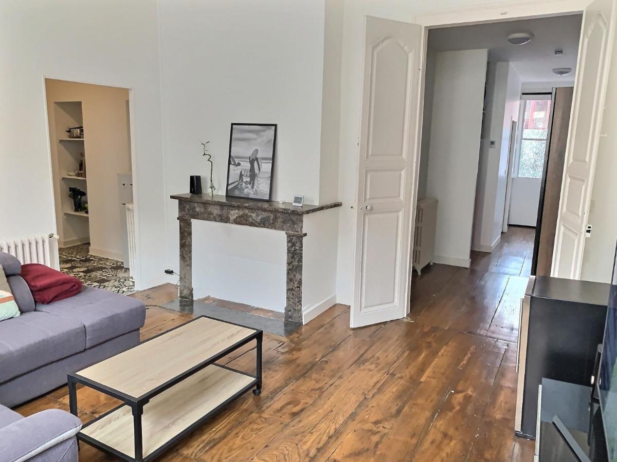 Wonderhost, Superbes Volumes Et Charme De L'Ancien Appartement Pau Buitenkant foto