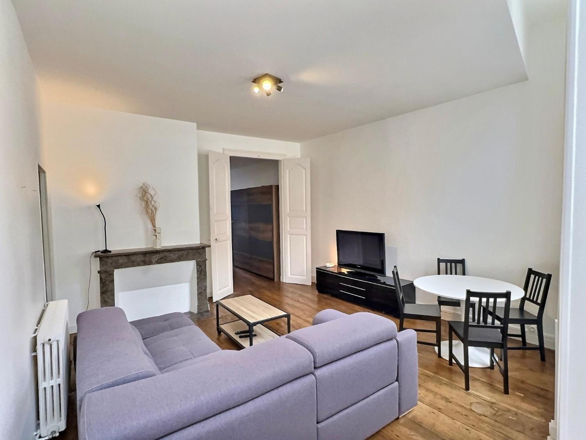 Wonderhost, Superbes Volumes Et Charme De L'Ancien Appartement Pau Buitenkant foto